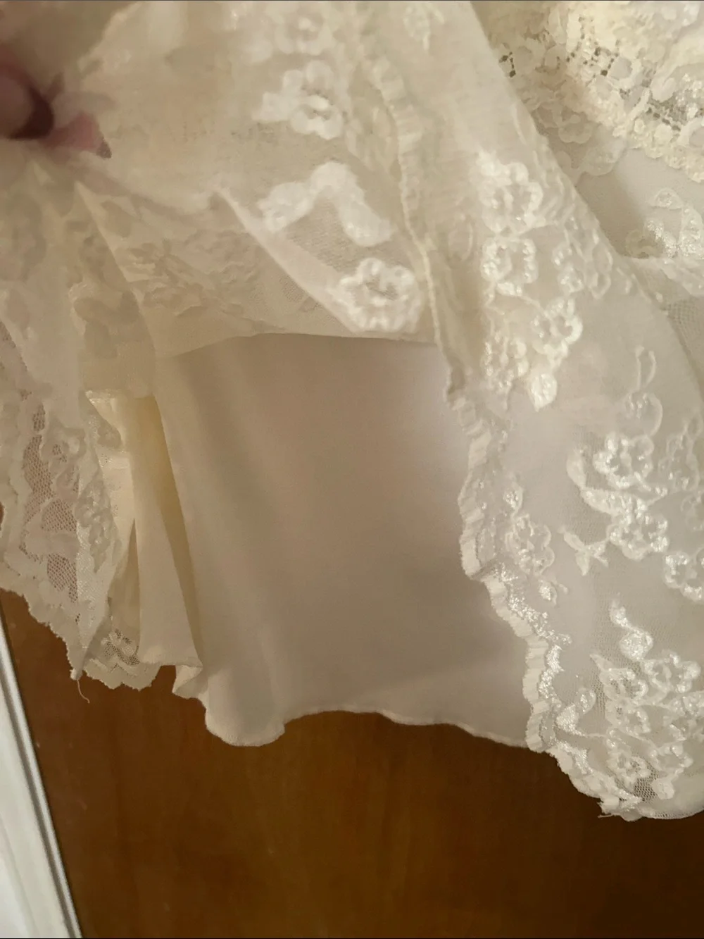 Lace-Trim V-Neck Women's Dress Top in Ivory. Large.